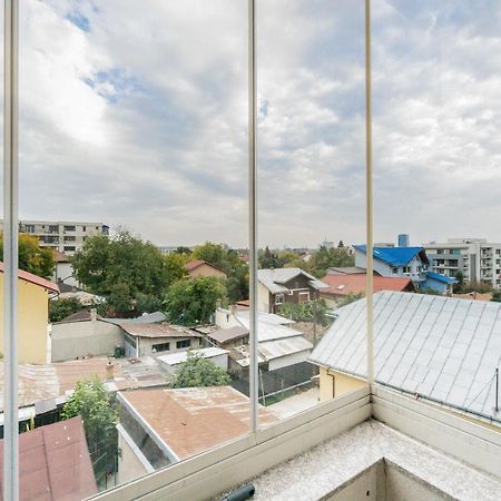 Luxury Baneasa Appartamento Bucarest Esterno foto